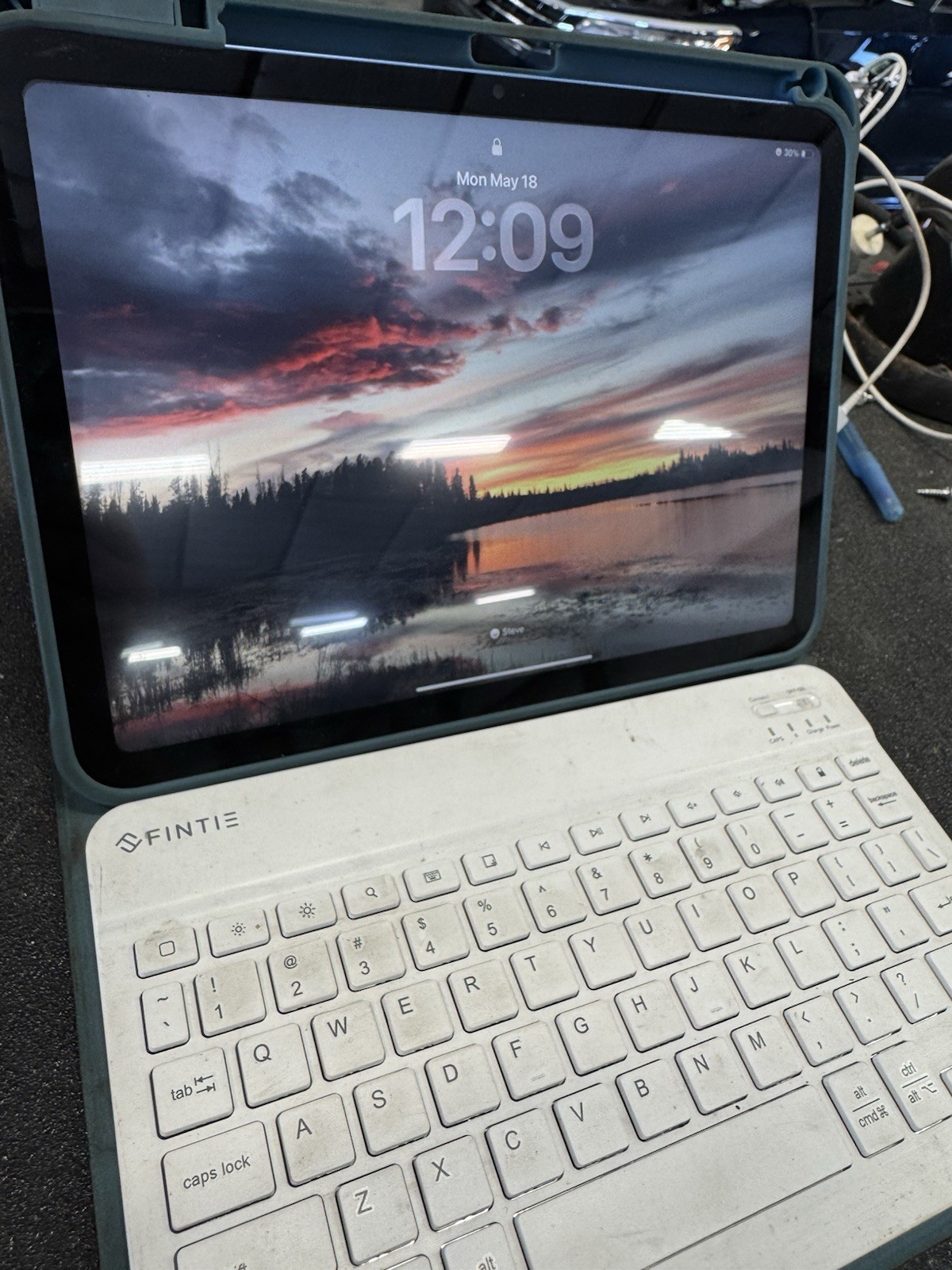 iPad A16 11th Gen 11-inch 128GB Blue