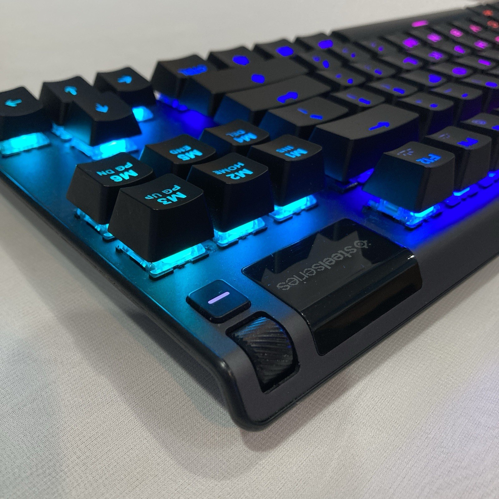 Steelseries Apex Pro TKL Backlit Wired Mechanical Gaming Keyboard 64734 – Tested