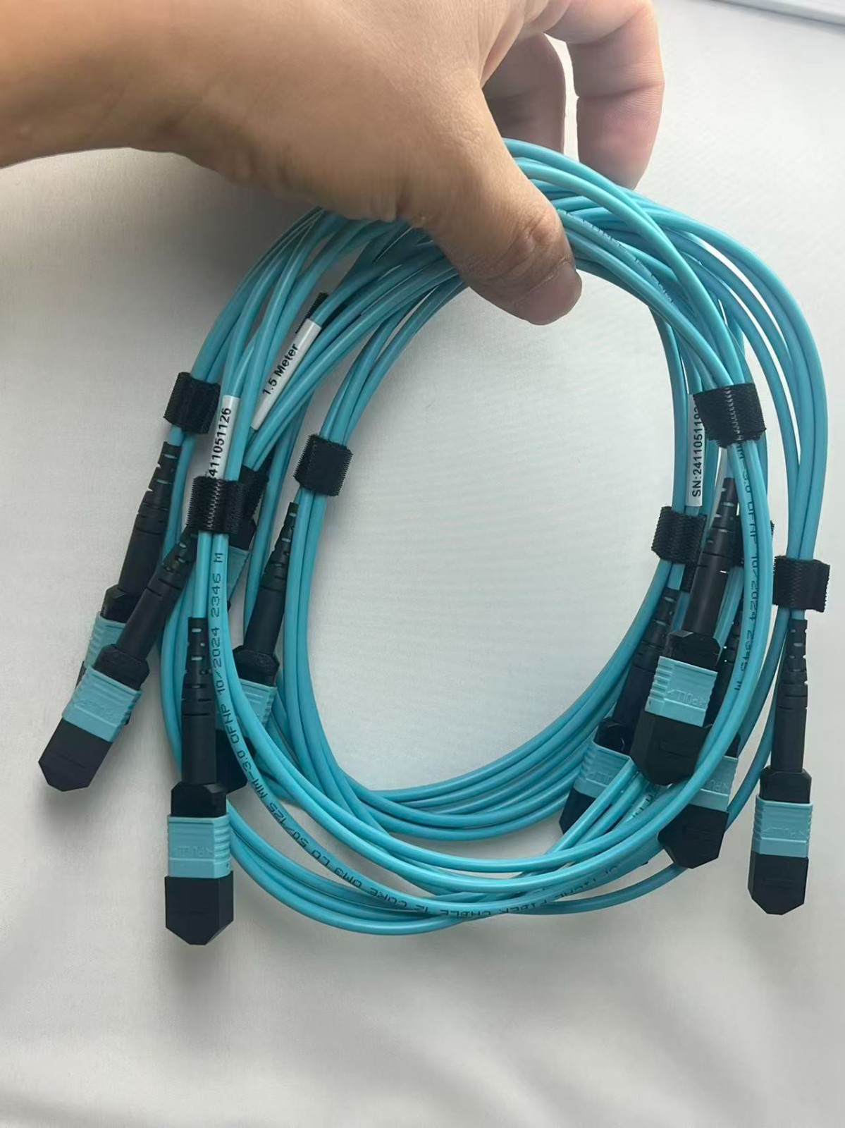 Lot of 5， 12F MPO OM3 MPO Fiber Optic Cables Type B 1.5M Aqua female to female