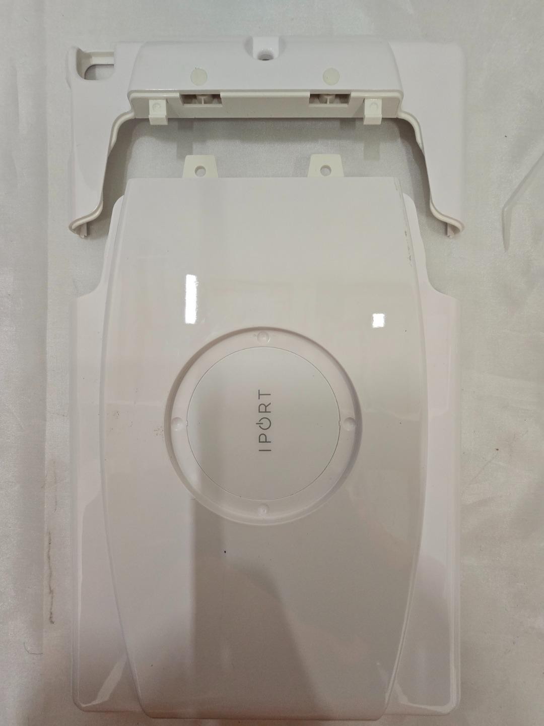 Apple iPad 7th Gen 32GB with iPort LaunchPort Wall Station and White Sleeve