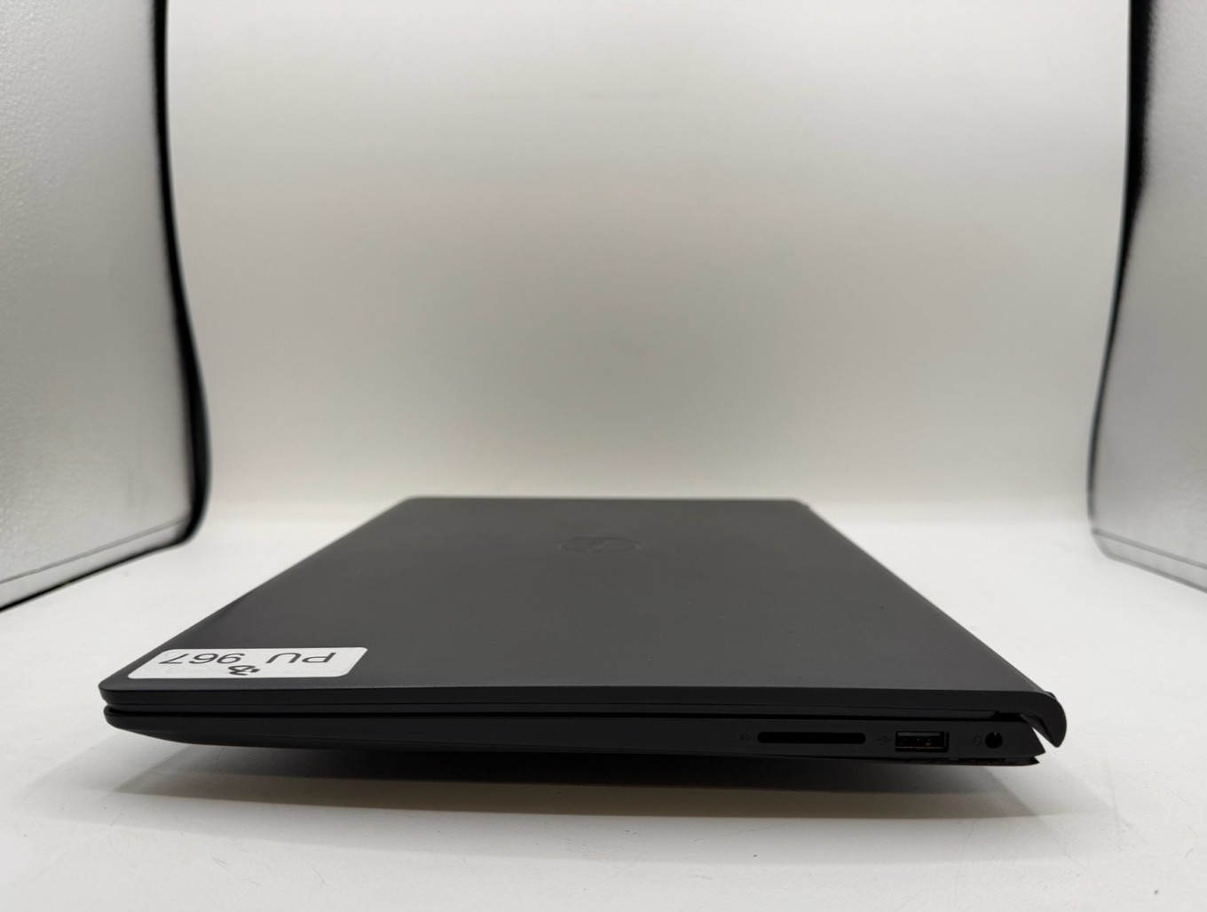 Dell Inspiron 3511-i5-1135G7@2.40GHz 8GB DDR4 Ram No Drive/OS Boots UP (967)