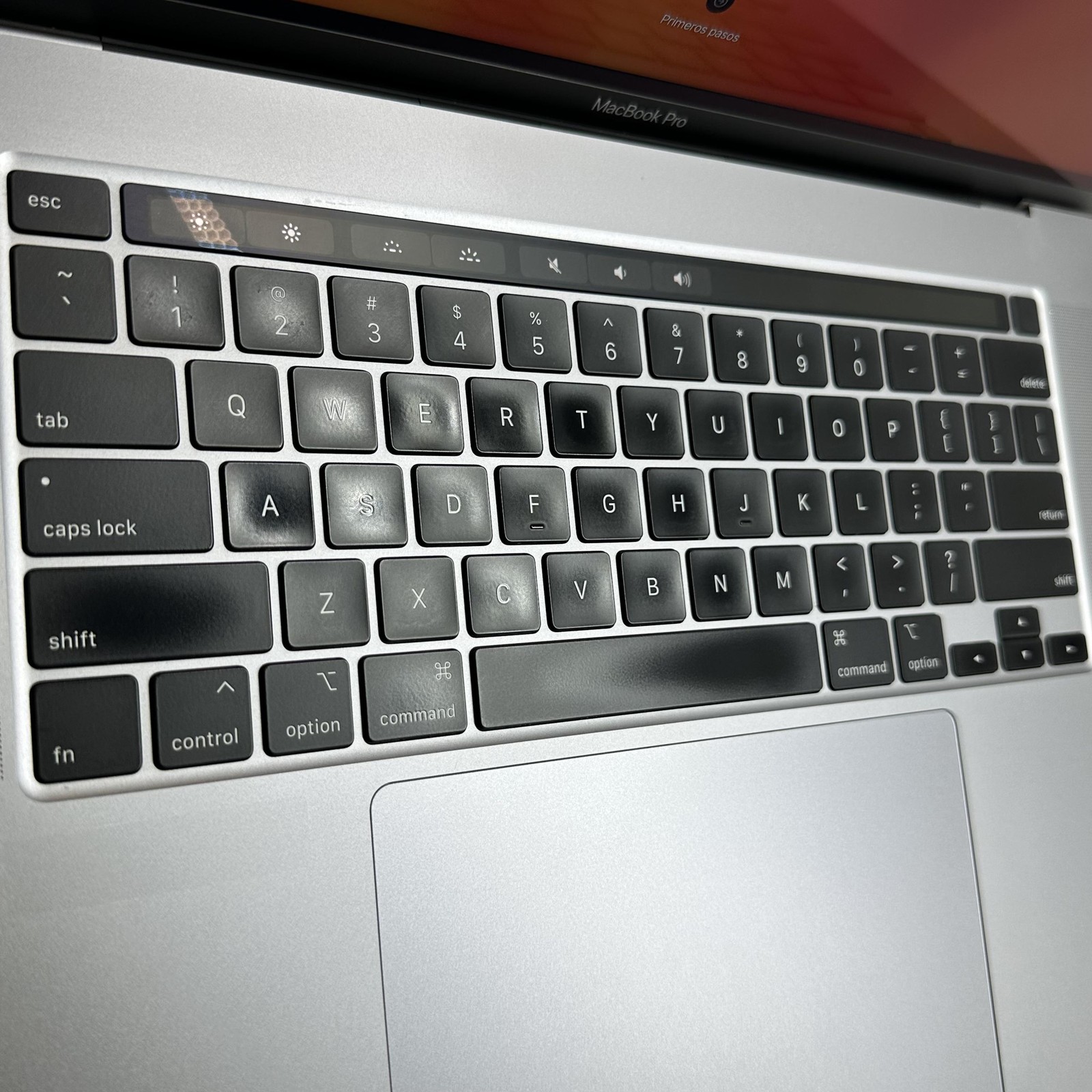 MacBook Pro 16 Touch Bar Space Gray 2019 i9 64GB 1TB Radeon Pro 5500M Bent Frame