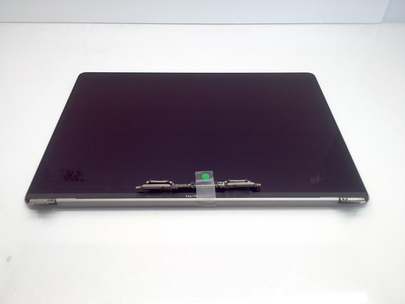 OEM Genuine LCD Screen Assembly for 15″ MacBook Pro A1990 2018 2019 Replacements