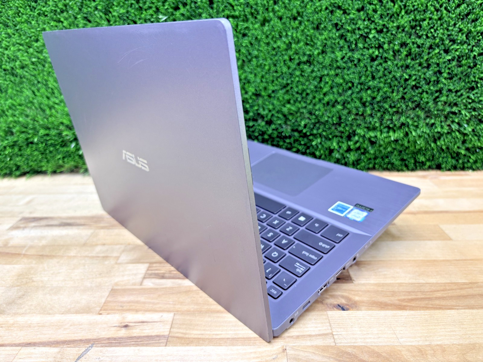 ASUS ExpertBook Intel Core i7-8th Gen 1.80GHz 16GB RAM 256GB SSD Windows 11 Pro*