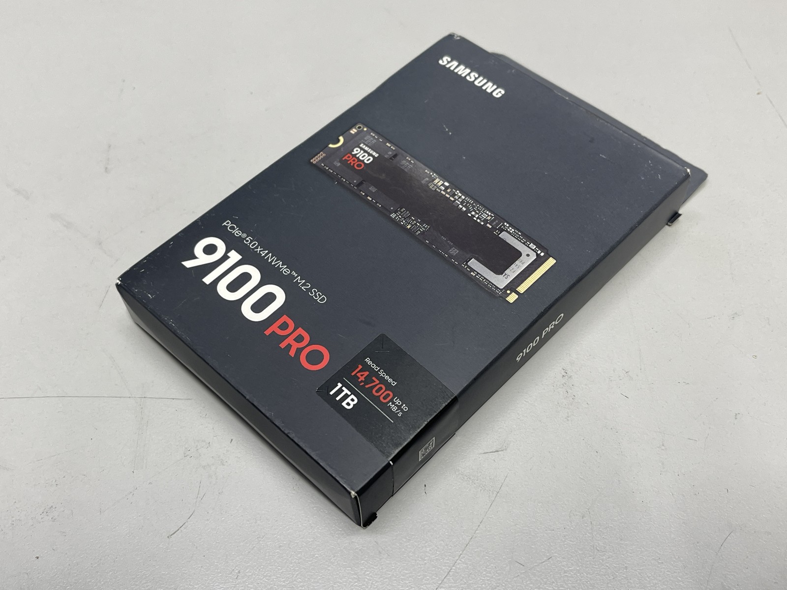 Samsung 9100 PRO 1TB Internal SSD PCIe 5.0 M.2- Black