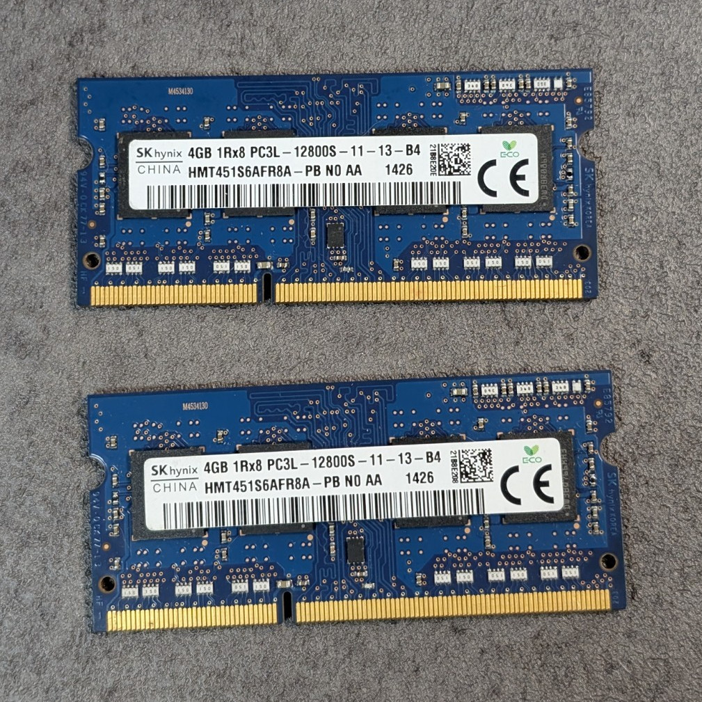 SK hynix 8GB (2x4GB) DDR3L SO-DIMM 204-Pin PC3L-12800S RAM HMT451S6AFR8A-PB