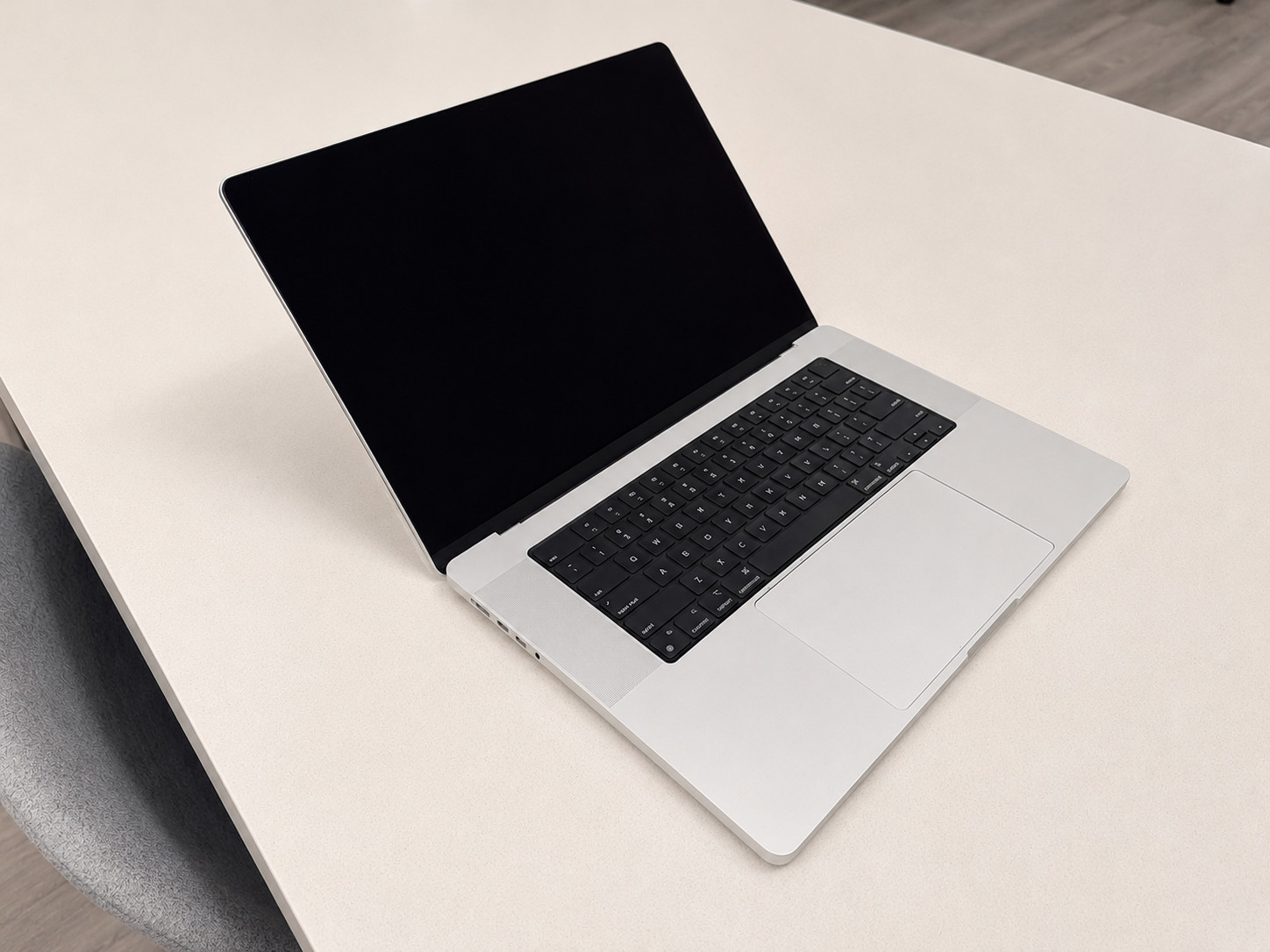 Apple MacBook Pro 16″ | M1 Max 2021 10 CPU 24 GPU | 64GB RAM 1TB SSD | Excellent