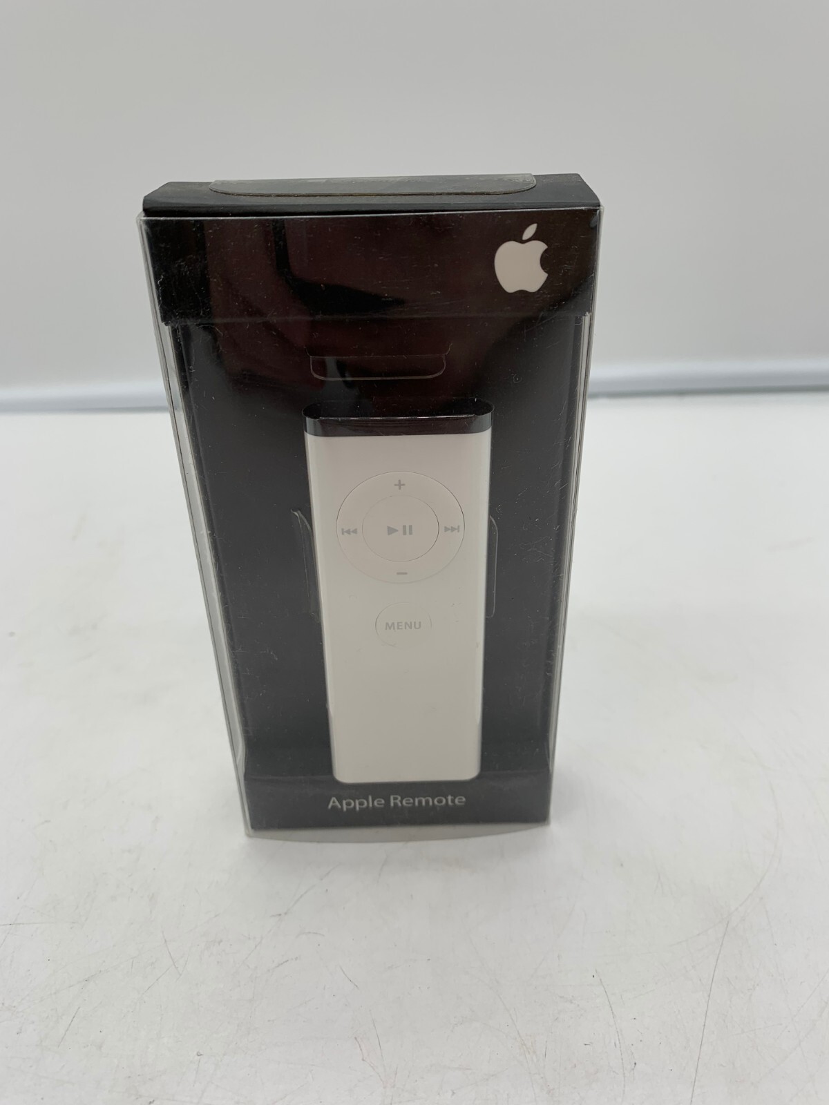NEW Apple Remote Control – infrared Slide Changer Skip Volume MA128G/B White