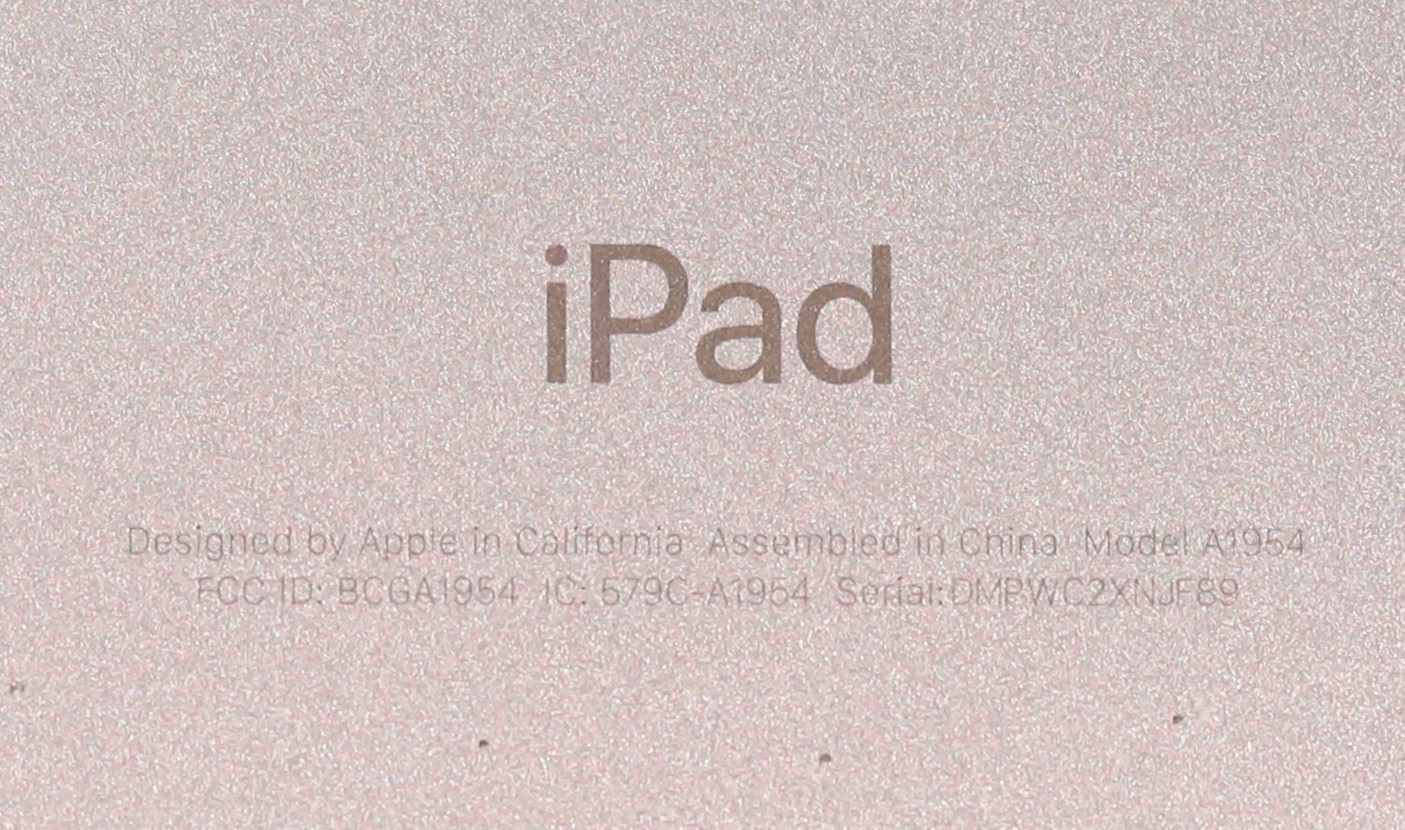 Apple iPad 6th Gen A1954 9.7″ 128GB 75% Health A10 Fusion Chip P/N: MR7C2LL/A