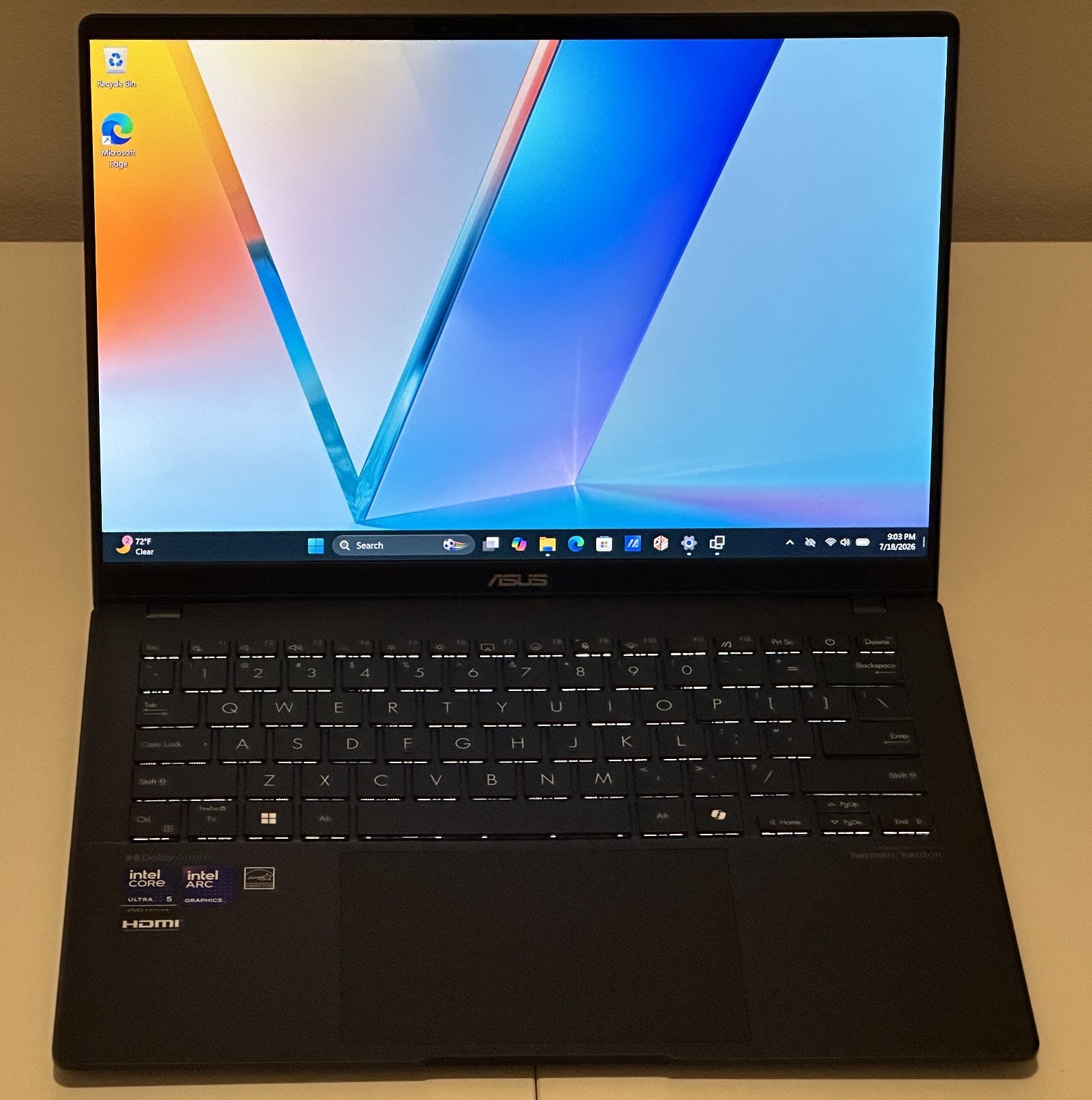 ASUS Vivobook S 14 14″ OLED (Core Ultra 5 226V, 16GB/512GB SSD) Laptop