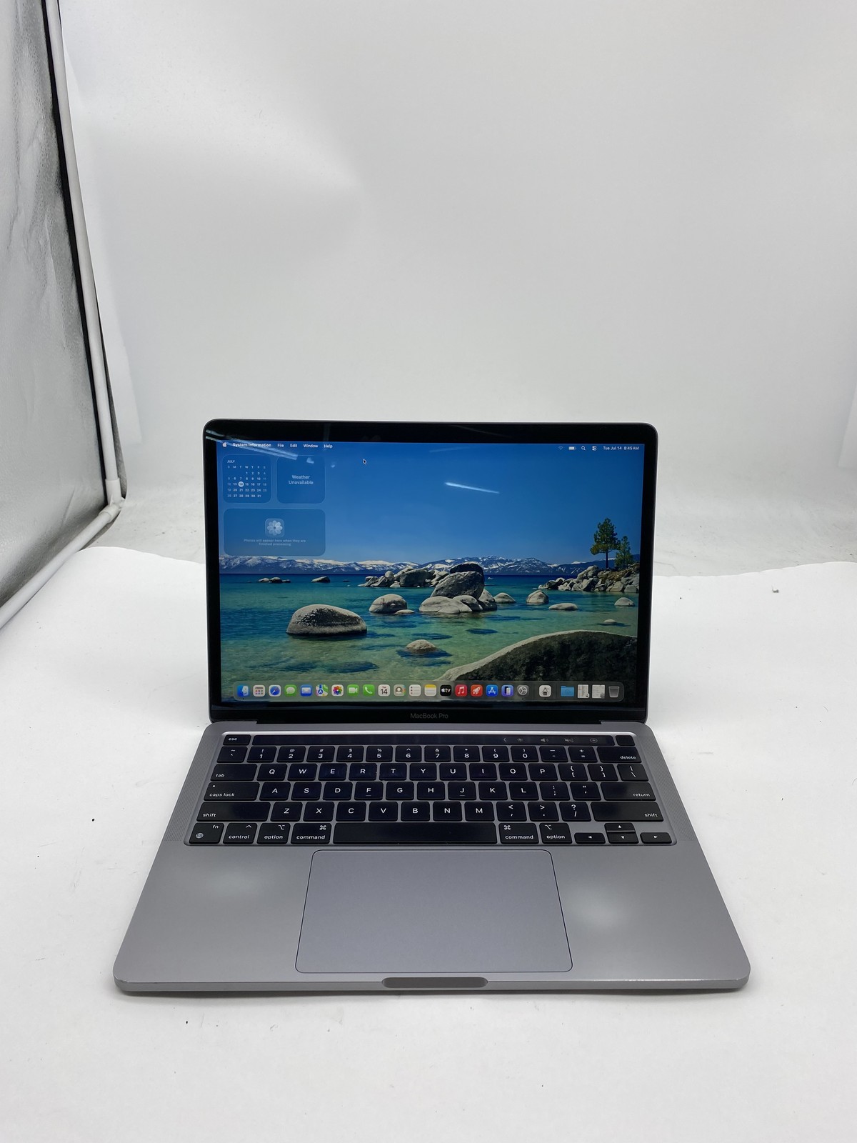 Apple MacBook Pro 13″ M1 2020 8CPu / 8GPU 3.2GHz 8GB RAM 256GB SSD 26 Tahoe