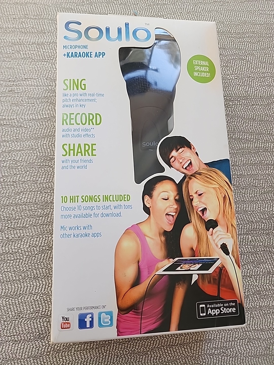 Soulo Digital Wireless Mic Karaoke App Made For Ipad Sing Record Share