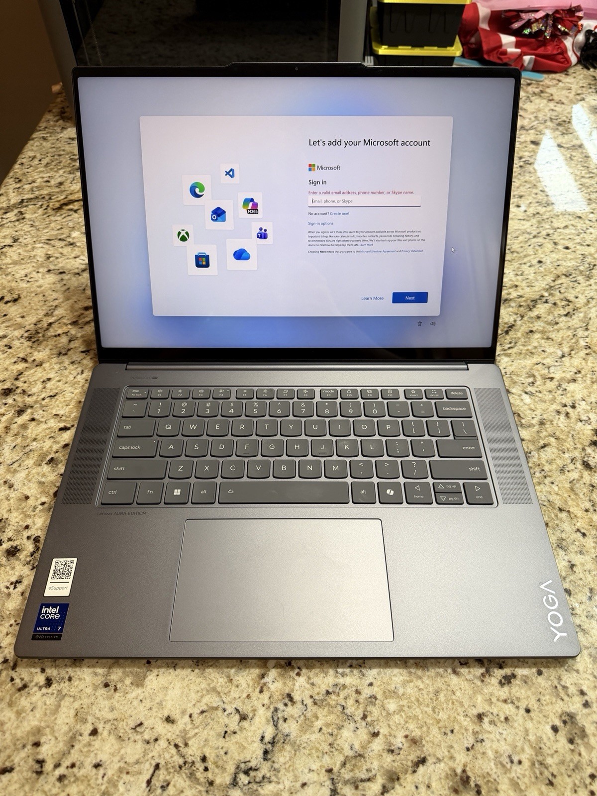 Lenovo Yoga Slim 7i Aura 15.3″ 2.8K OLED Laptop – Intel Ultra 7 256V 16GB 1TB