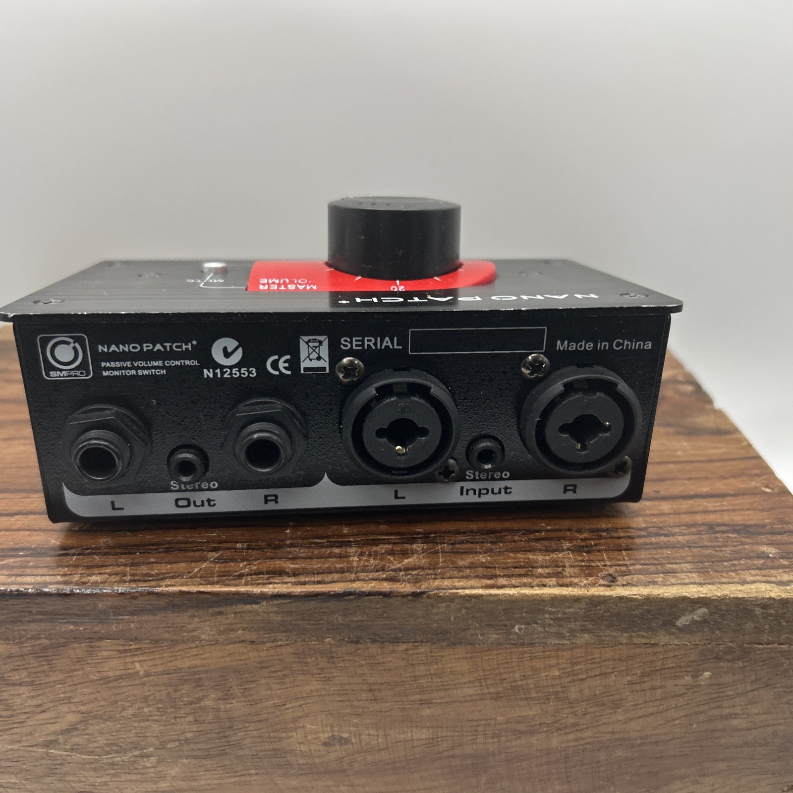 JBL Nano Patch Volume Controller with Stereo Input/Output Ports