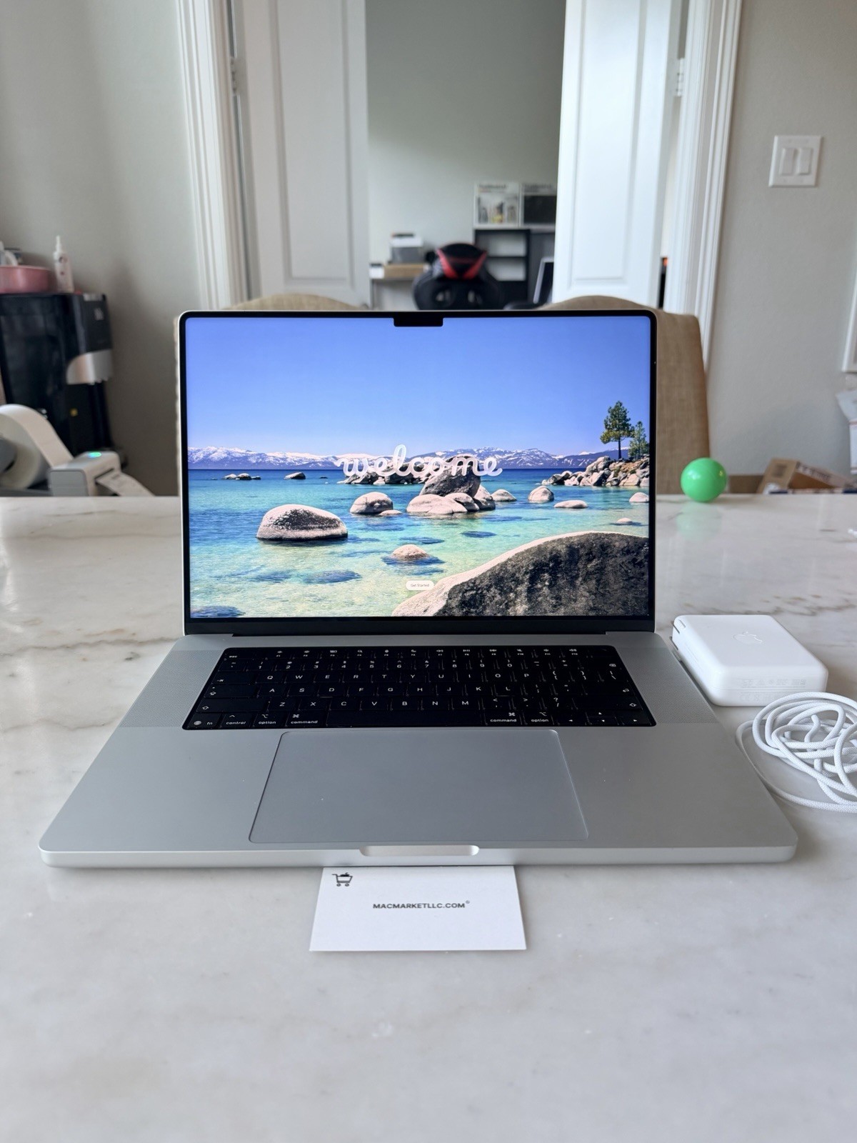 2026 MacBook Pro 16-inch M5 Pro 18-Core 48GB 1TB SSD 20C GPU Silver MGE64LL/A