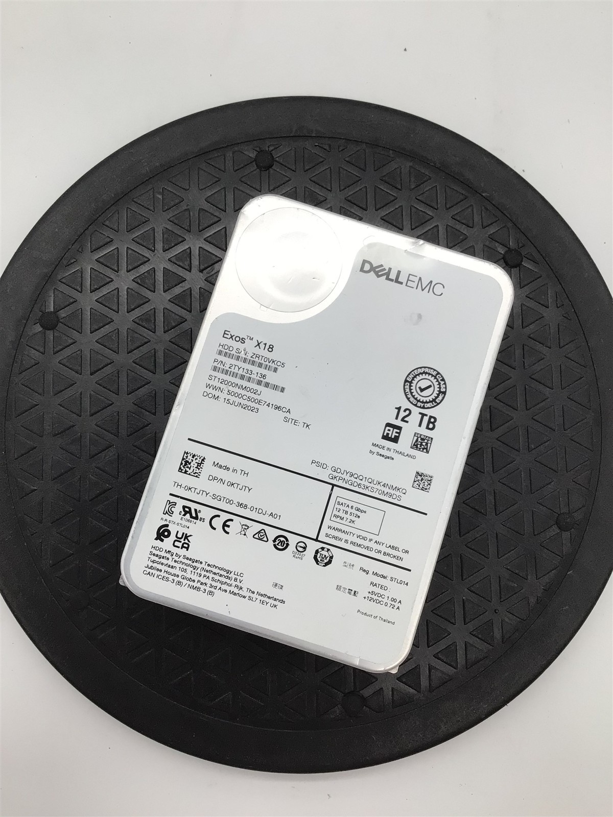 Dell EMC Exos X18 12TB 3.5in SATA 6Gb/s 7200RPM Hot Swap HDD ST12000NM002J