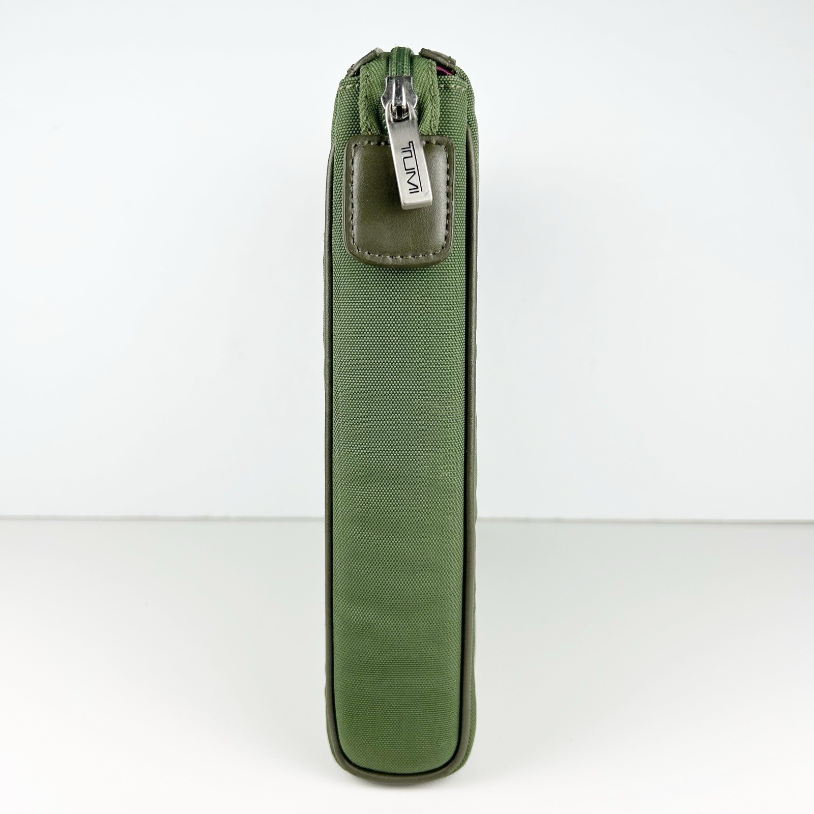 TUMI Slim Ballistic Nylon Green Padded Case Mini Laptop Tablet iPad 11 x 9 x 2