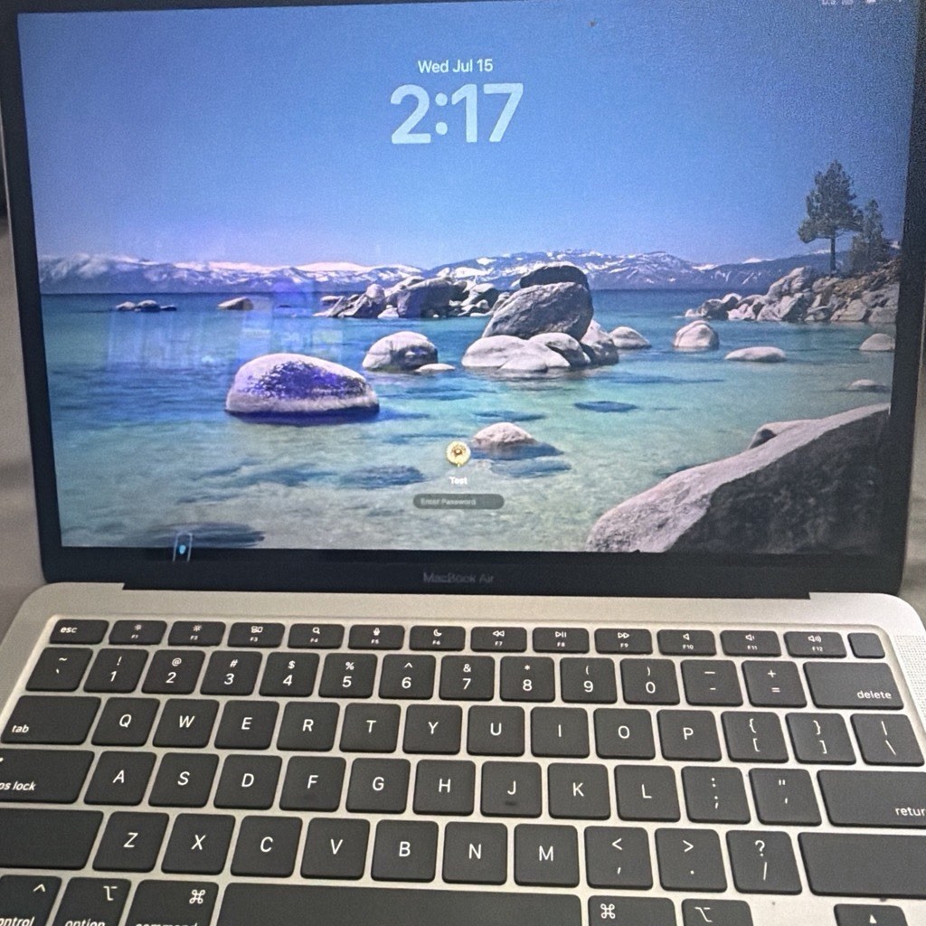 Apple MacBook Air 13.3in Silver M1 8GB 256GB SSD Laptop (2020) Local pickup only