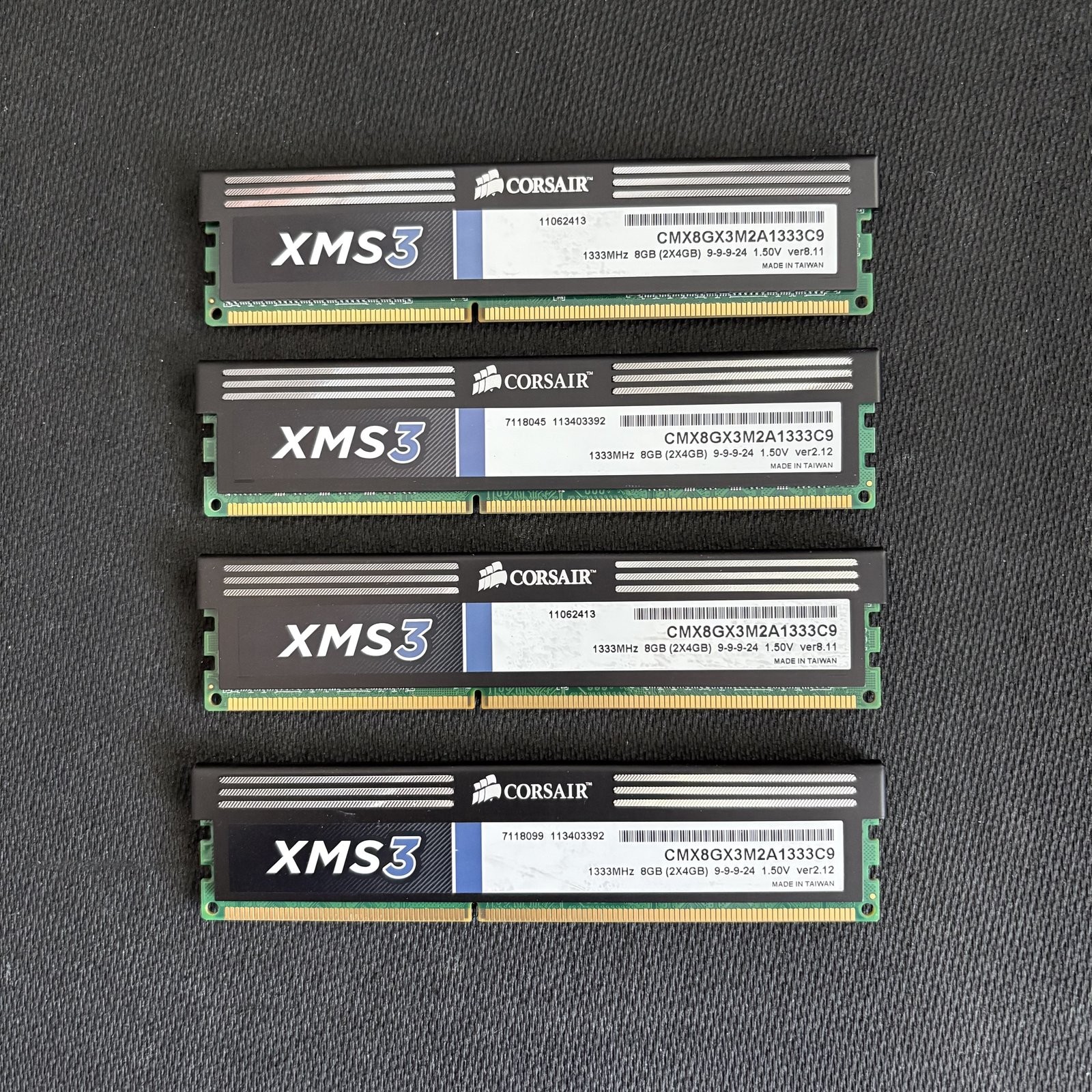 Corsair XMS3 16GB (4x4GB) DDR3-1333 PC3-10600 CMX8GX3M2A1333C9 Desktop RAM