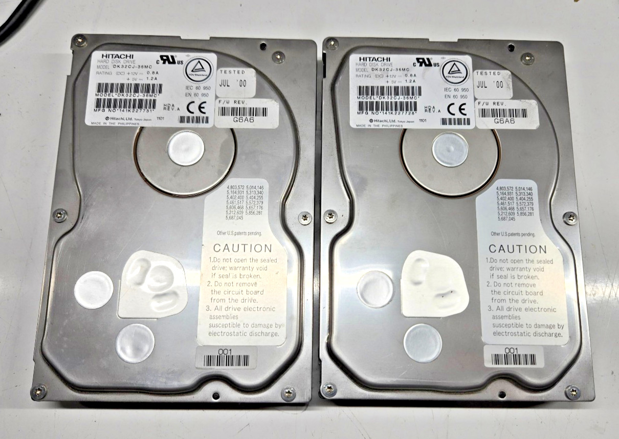 QTY 2 Hitachi 73.9 GB Hard Drive 10k RPM 3.5″ Ultra160 SCSI SCA-2 DK32DJ-72MC