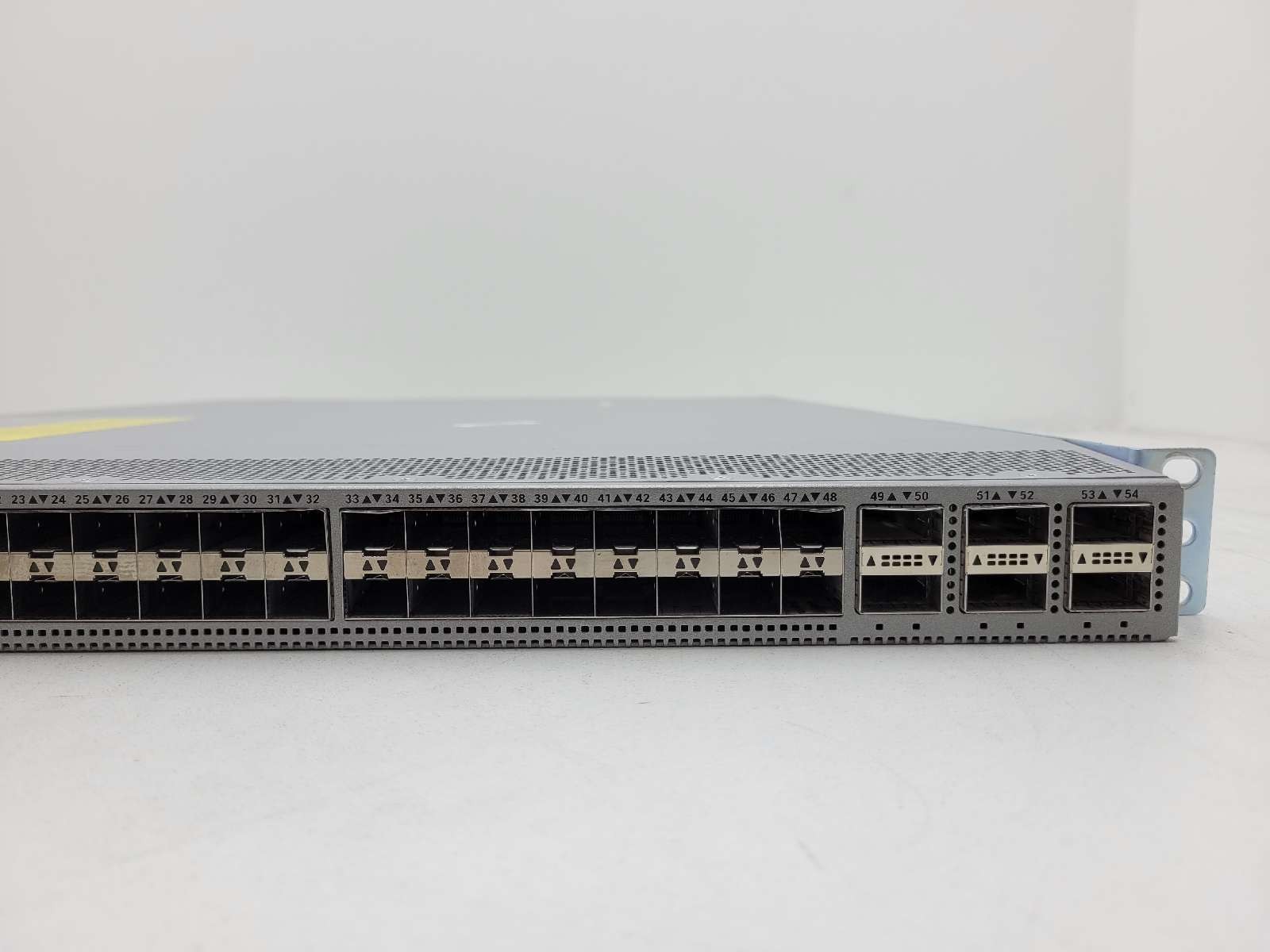 Cisco Nexus 9300 48x25Gbps 6x100Gbps Switch Dual 625W AC P/N N9K-C93180YC-EX