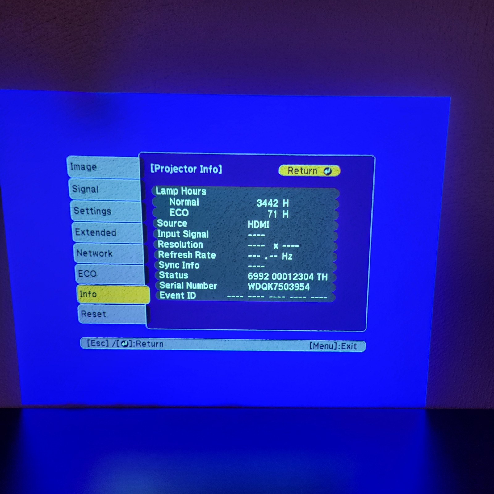 Epson VS240, HDMI Projector, 3000 Lumens 800×600 15000:1, Lamp Hours: 3442