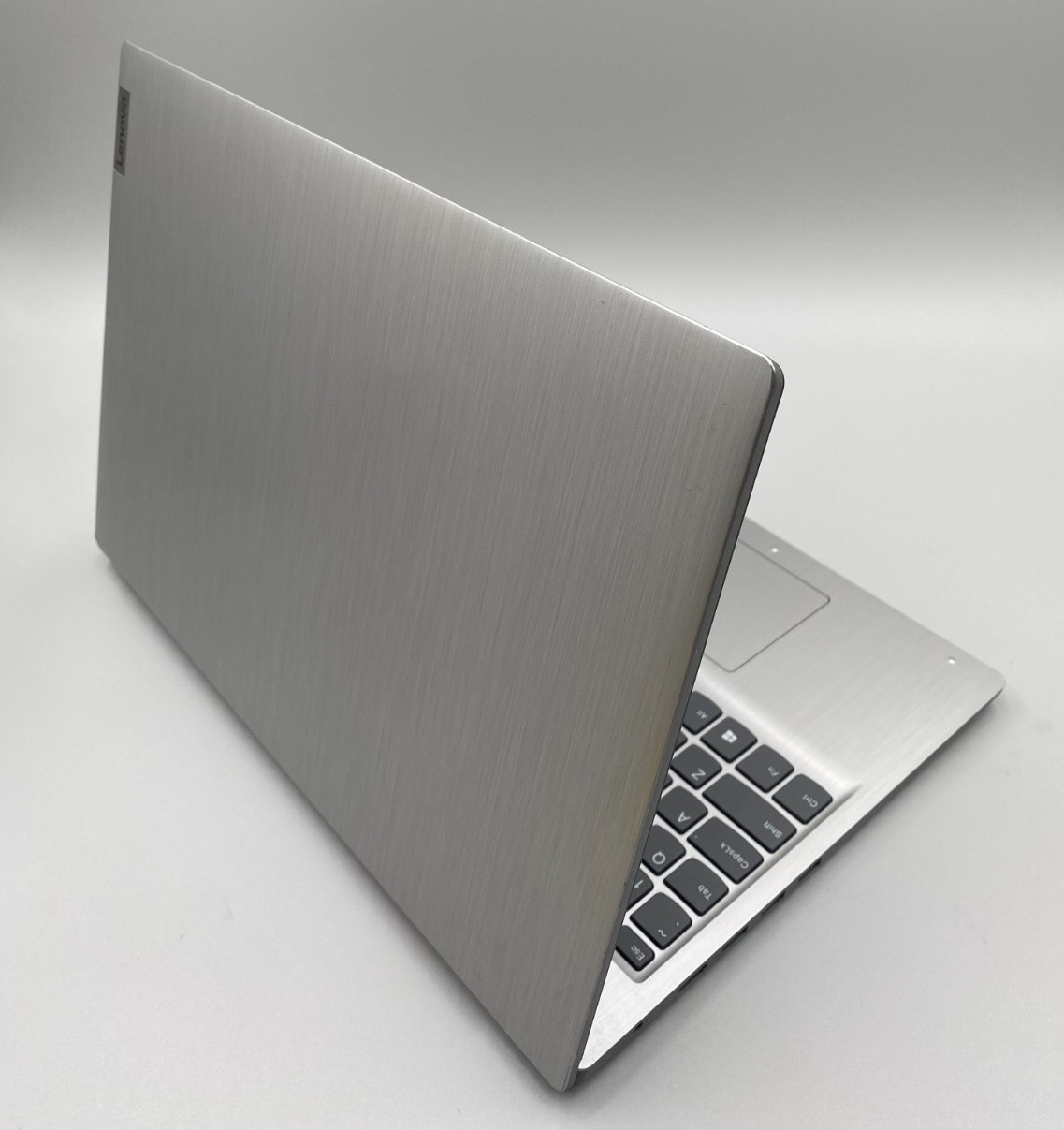 Lenovo IdeaPad 3 15IIL05 i5-1035G1 1.0GHz 256GB SSD 12GB DDR4 Gray Laptop C/Dent