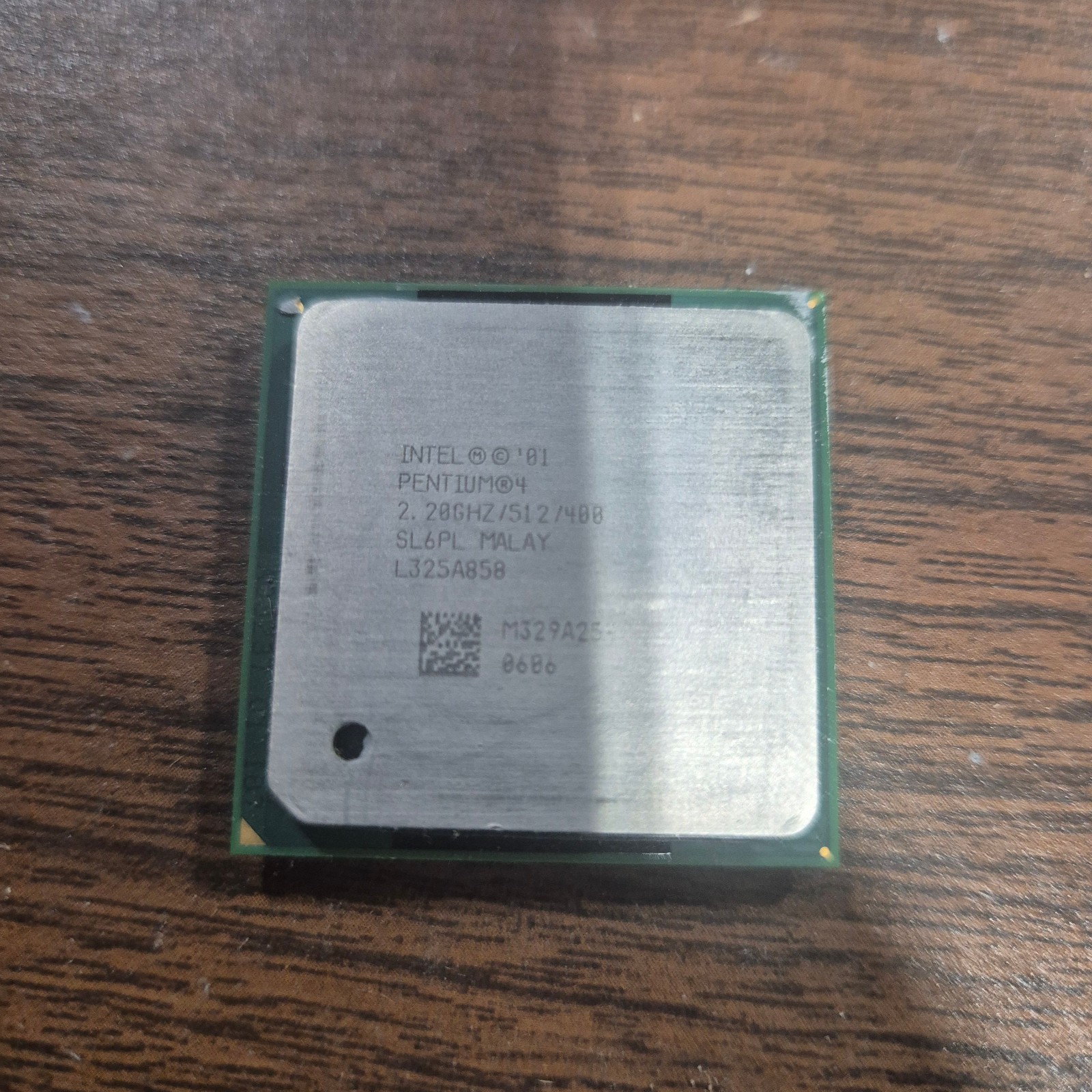 INTEL PENTIUM 4 2.2 GHz PROCESSOR, 400 MHz BUS, SL6PL, SOCKET 478, US SELLER
