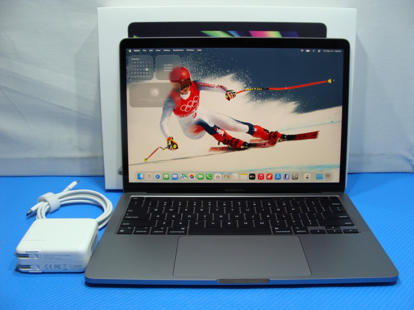 Apple MacBook Pro 13″ 2022 A2338 M2 8/10GPU 3.49GHz 8GB 256GB MNEH3LL/A Os TAHOE