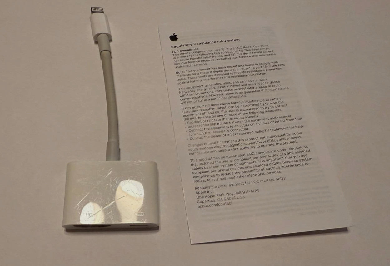 Apple Lightning Digital AV Adapter MD826AM/A – A1438 OEM Functional Tested. Used