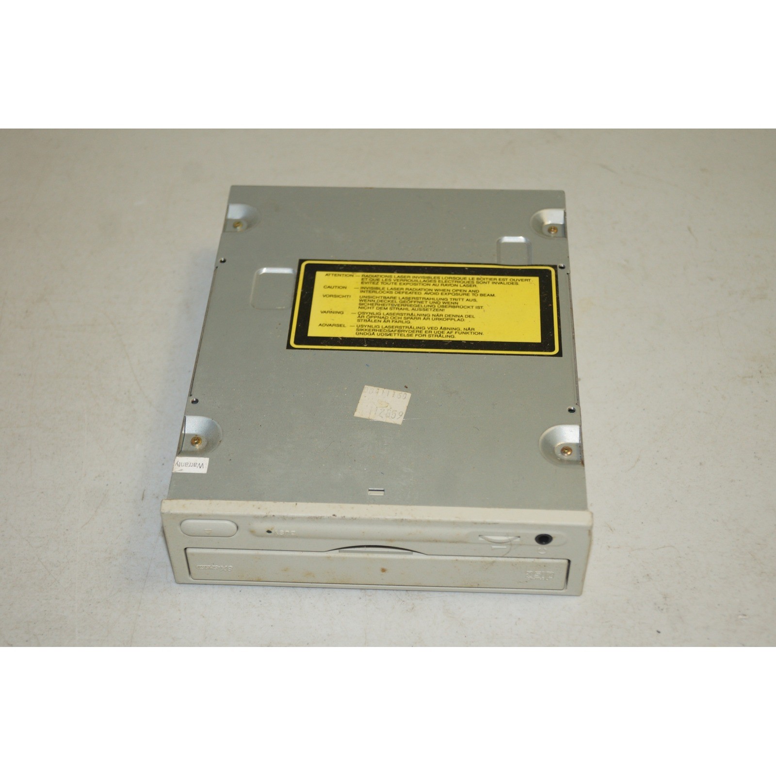 Torisan CDR-S18 Internal CD-ROM Drive 8x Speed Vintage March 1997 Beige 5.25in