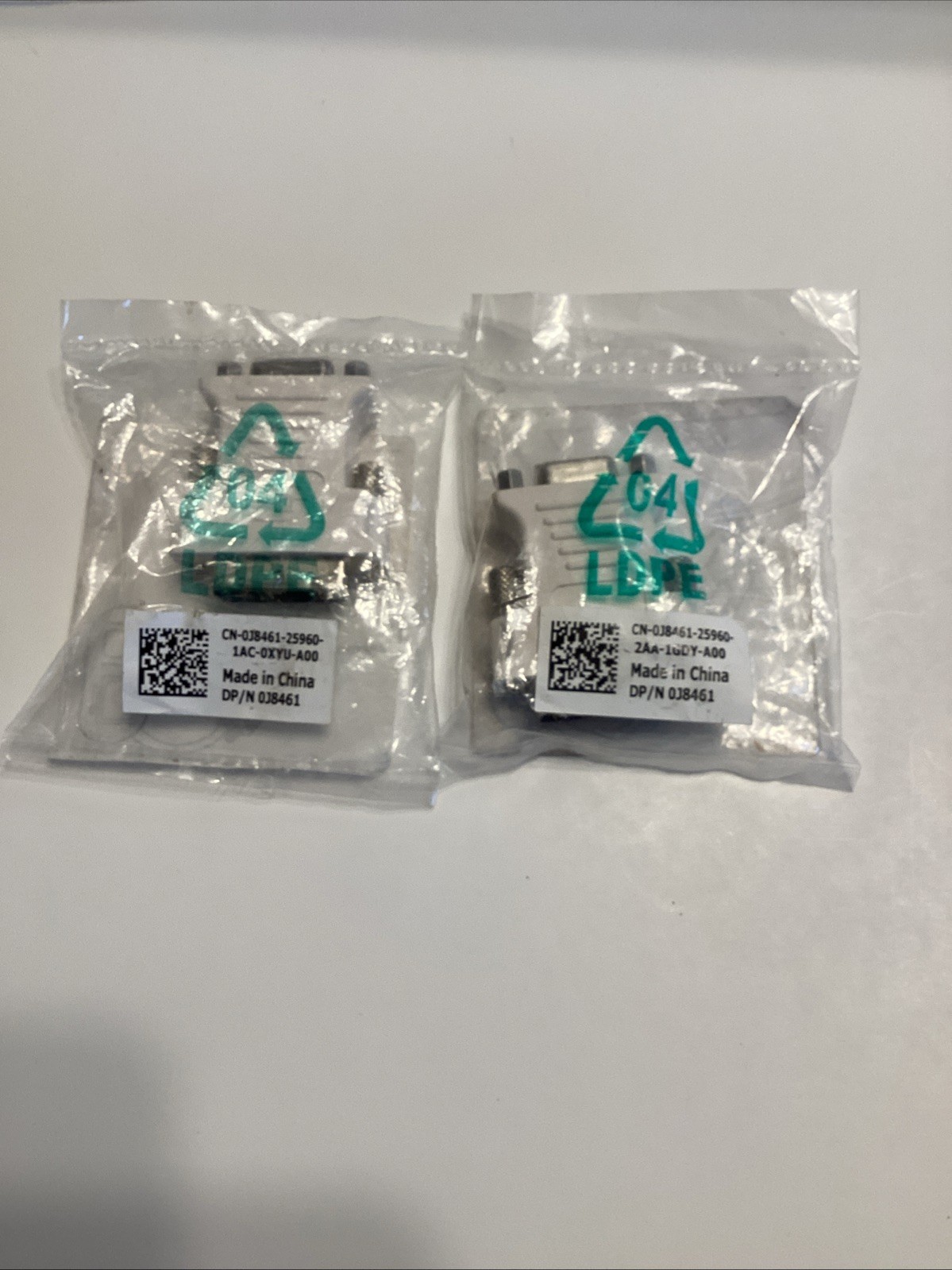 Lot Of 2 – DVI to VGA Adapter 7P365 A00 DP/N 0J8461 SEALED IN ORIGINAL BAG