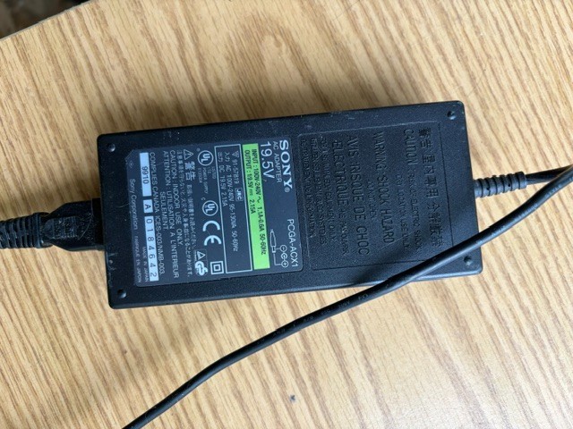 Genuine AC Adapter for Sony PCGA-ACX1 Output 19.5V 2.15A