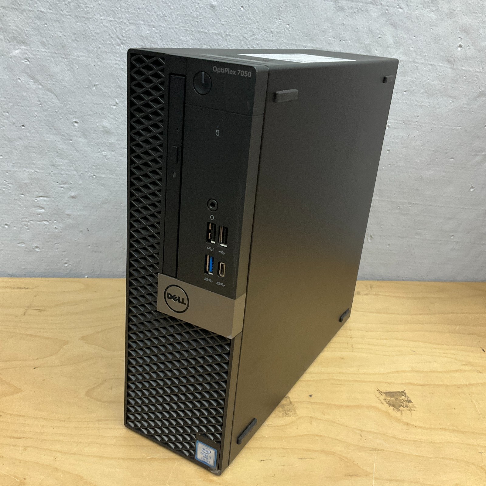 Dell OptiPlex 7050 SFF Core i7-7700 3.6GHz 4GB NO HDD NO OS Desktop PC