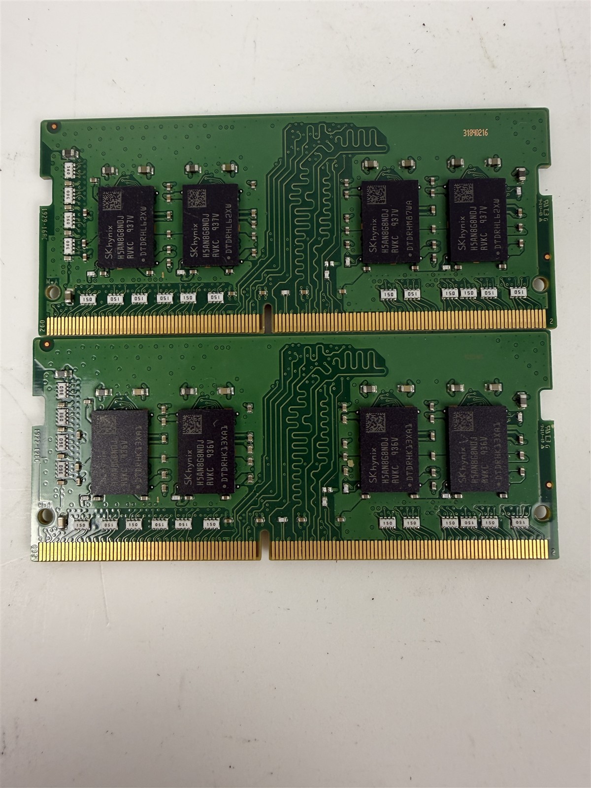SK Hynix 16GB (2x8GB) DDR4 2666MHz PC4-21300 SODIMM RAM HMA81GS6DJR8N-VK