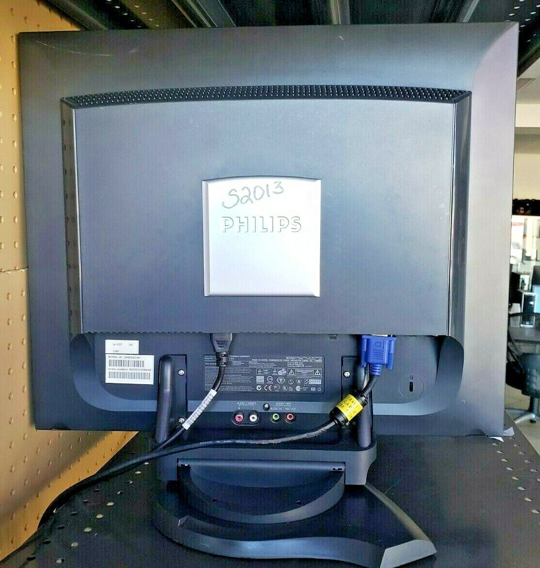 LCD Monitor 20″ Philips Professional Brilliance VGA DVI SPEAKERS 200P3G/74H