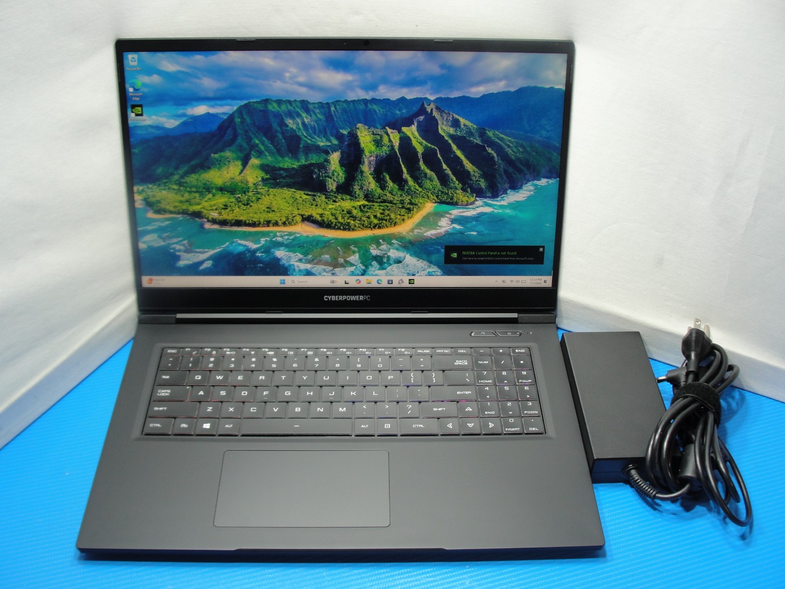 CyberPowerPC TRACER V Edge I17E 17.3″ QHD 144Hz i7-11800H 32GB 2TB SSD RTX 3070