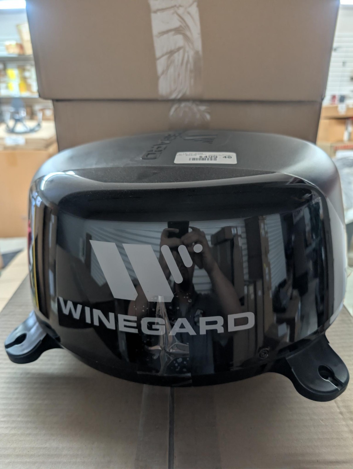 Winegard Connect 2.0 WF2-435 Long Range, High Perf 4G LTE & WiFi Extender