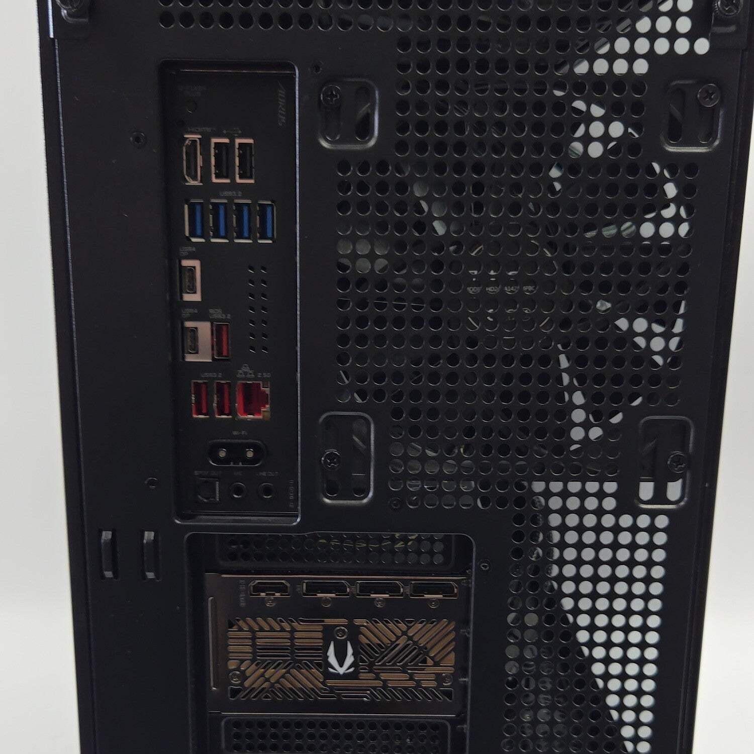 Antec Custom PC Ryzen 9 9950X3D 4.20GHz 64GB RAM 1TB SSD ZOTAC GeForce RTX 5080