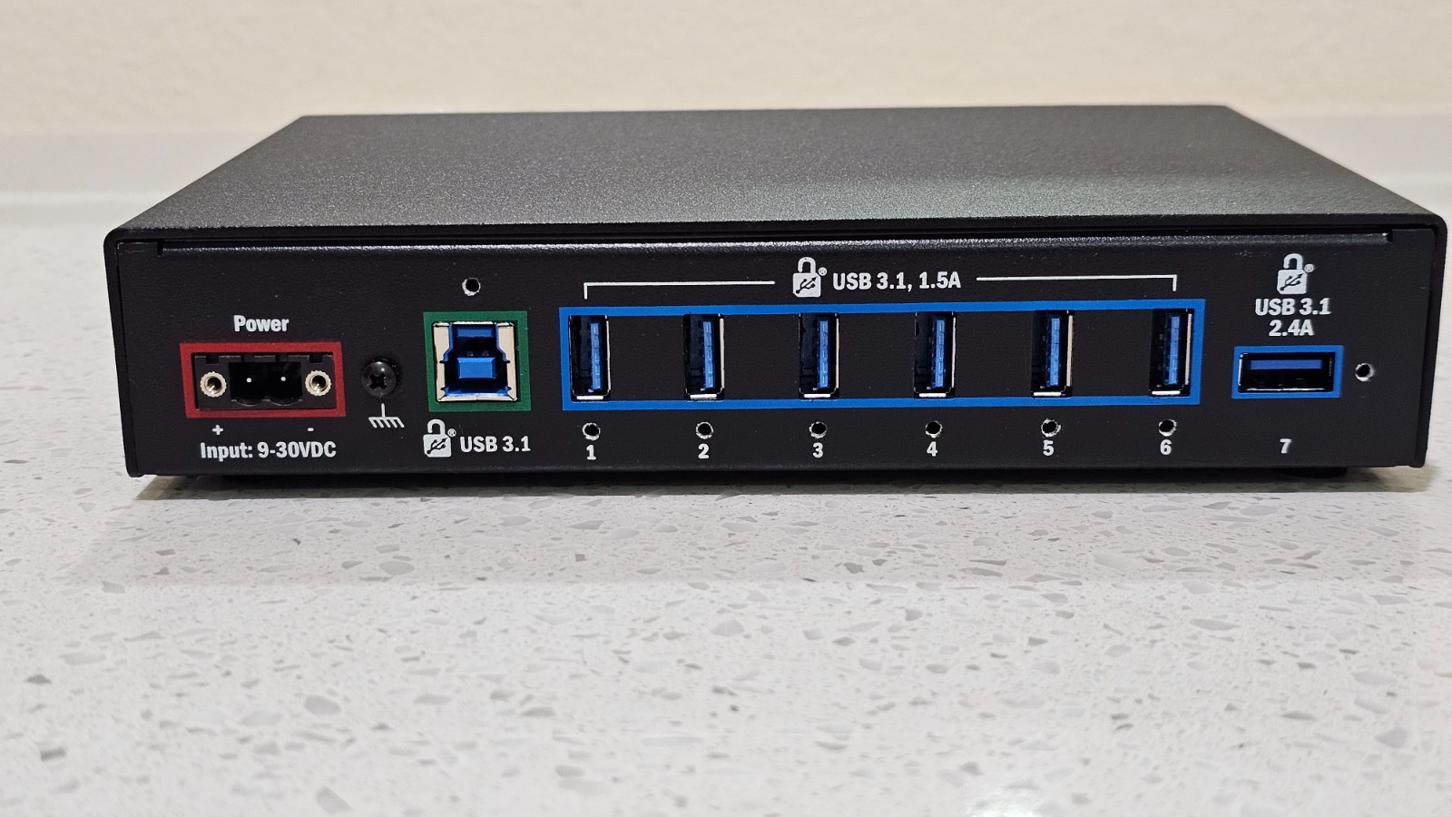 SEALEVEL HUB7SSBA -Rugged 7-port USB 3.1 Hub – Made in USA