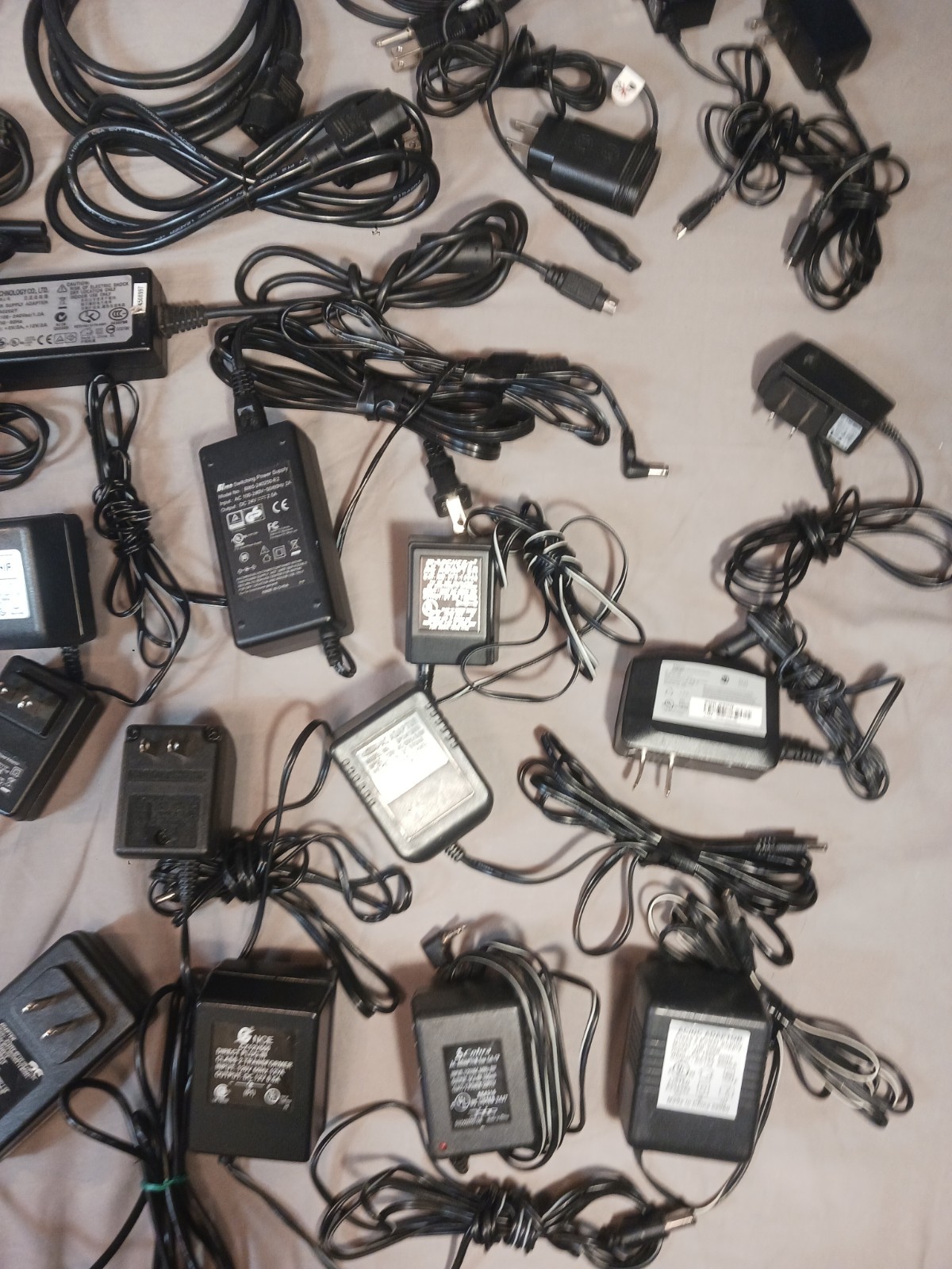 Lot of 42 Mixed Laptop Phone Appliance Computer AC Power Cable Cord USB USED