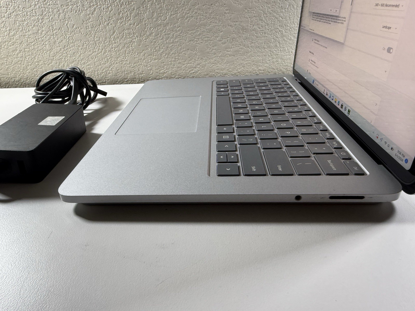 Microsoft Surface Laptop Studio 14.4″ i7 11370H 32GB 1TB Nvidia RTX A2000 WIN11
