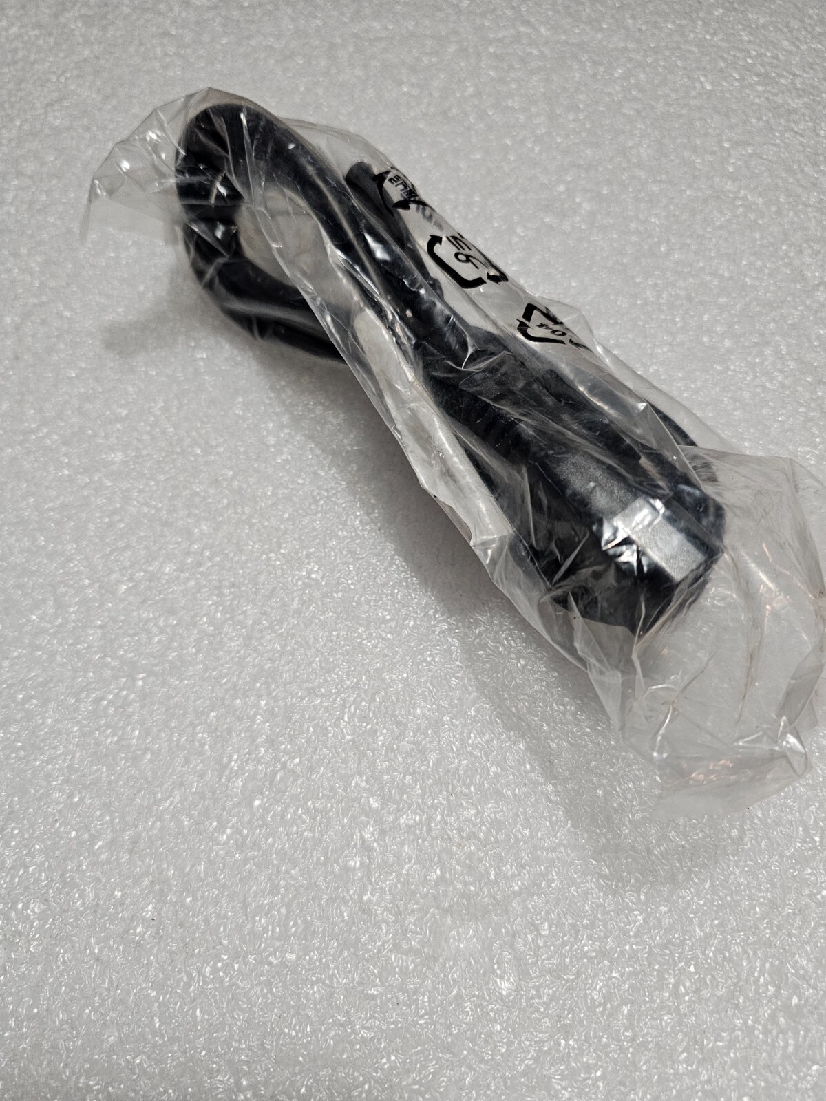 Cisco CAB-C15-CBN= 4ft Notched Cabinet Jumper Power Cord 250 VAC 13A, C14-C15