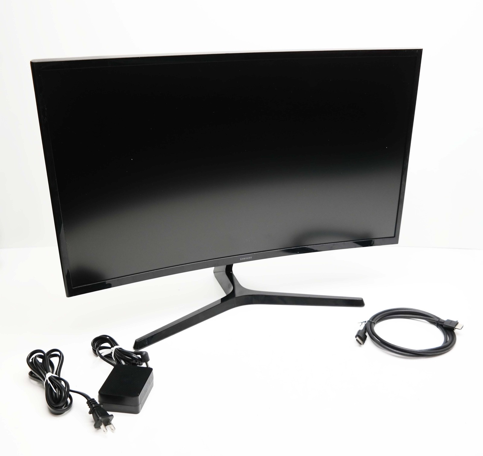 Samsung Essential S3 27″ FHD 1800R Curved Computer Monitor LS27D366GANXZA