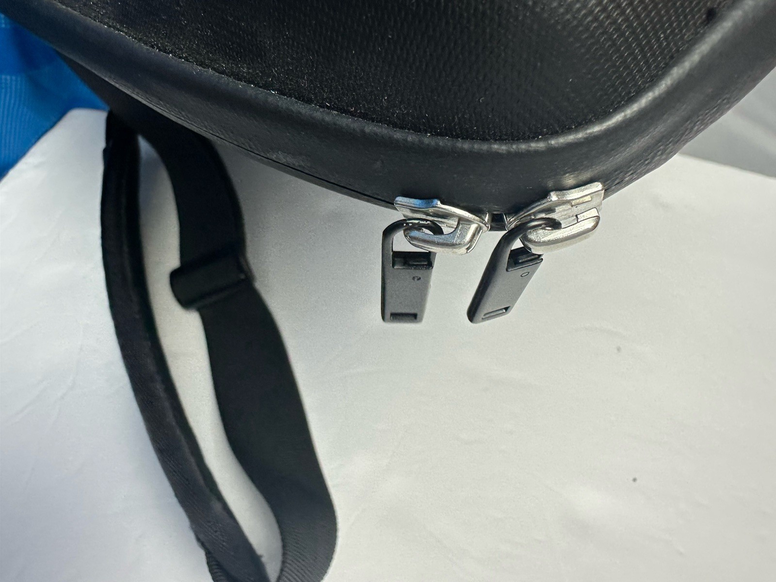 Thule Gauntlet Black 15” Double section protective case- iPad/ tablet/laptop –