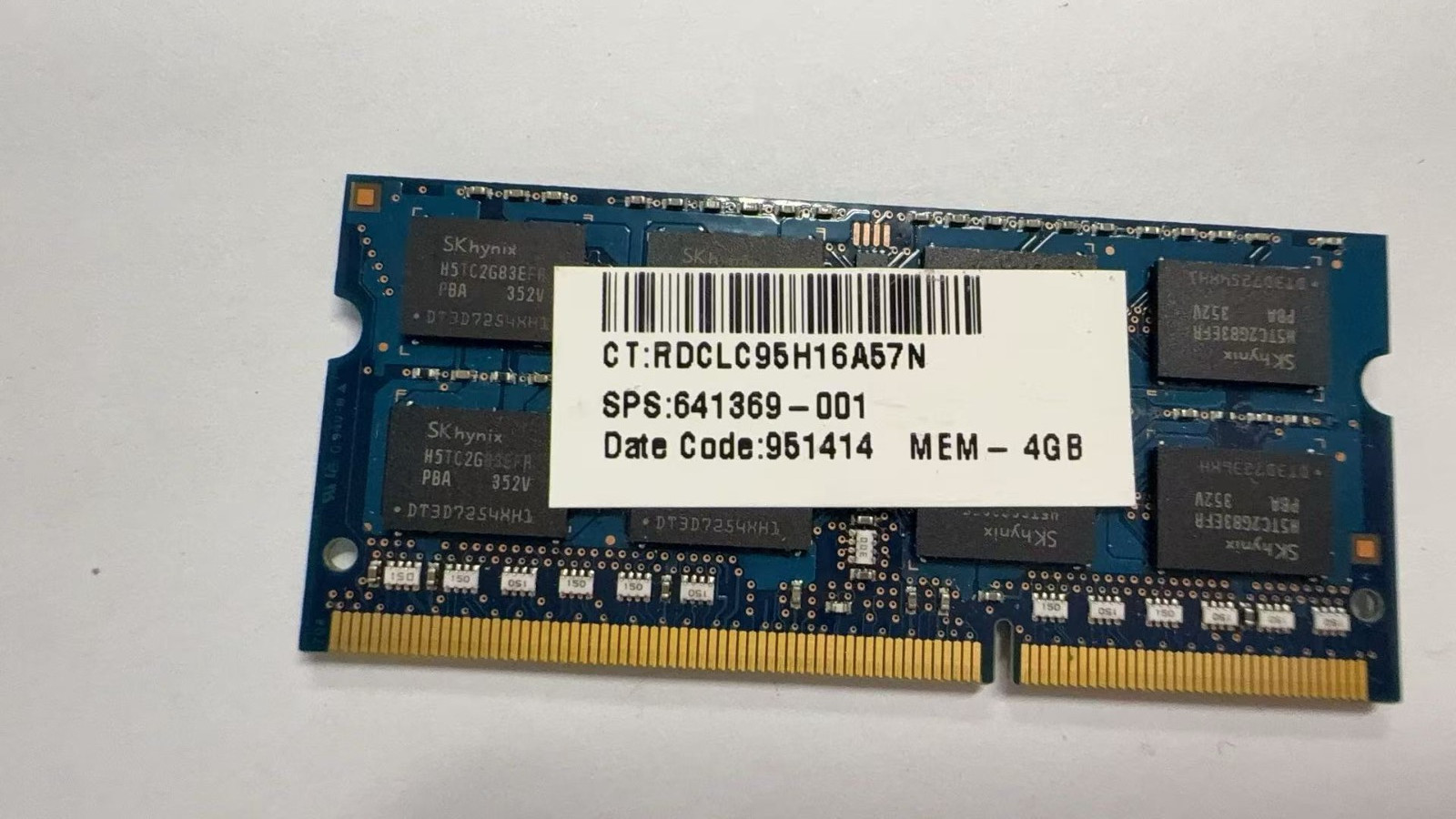 SK Hynix 4GB HMT351S6EFR8A-PB 2Rx8 PC3L-12800S-11-12-F3 Laptop Memory