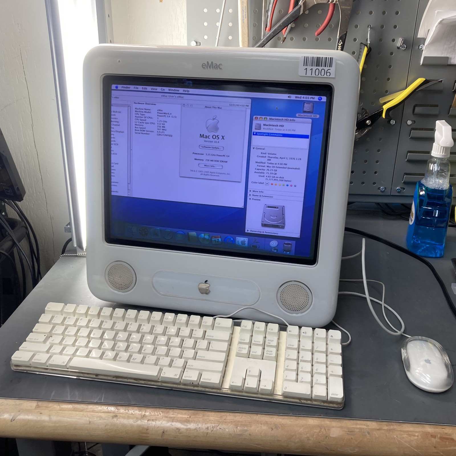 Apple eMac 16″ Computer A1002 W/ Keyboard & Mouse Working Mac OS 10.4 Tiger