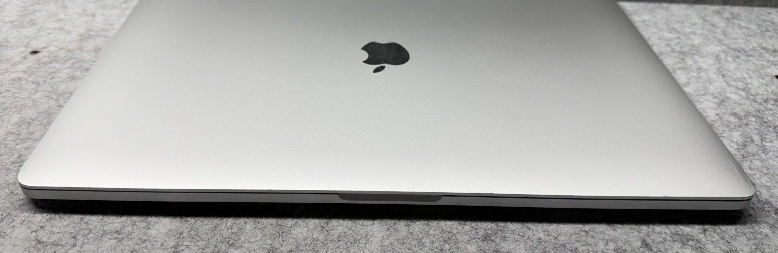 Apple MacBook Pro 2019 16″ Core i7 2.6GHz 16GB 512GB Pro 5300M 4GB Tahoe Silver