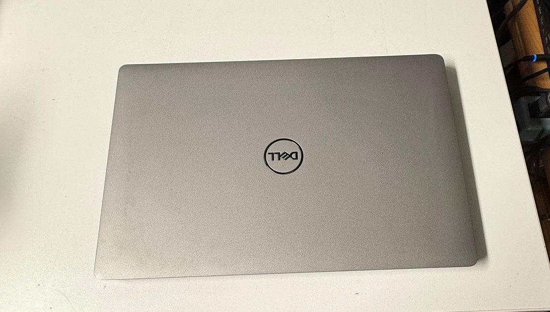 Dell Latitude 5530 15.6″ Touchscreen Laptop (Intel Core i7, 512GB SSD, 16GB Ram)