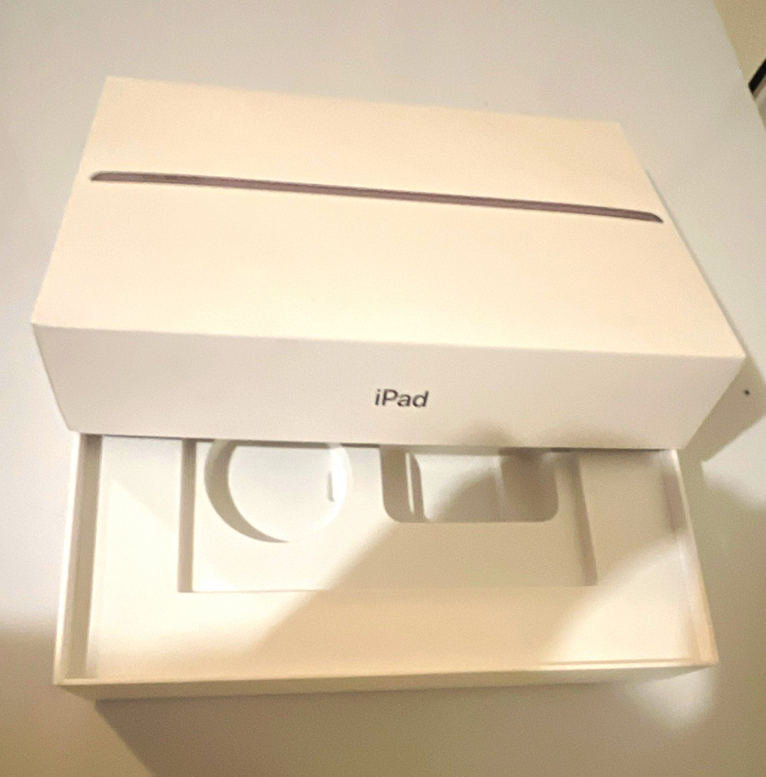 Apple iPad 8th Gen 10.2″ 32GB Wi‑Fi Space Gray Apple Pencil Support
